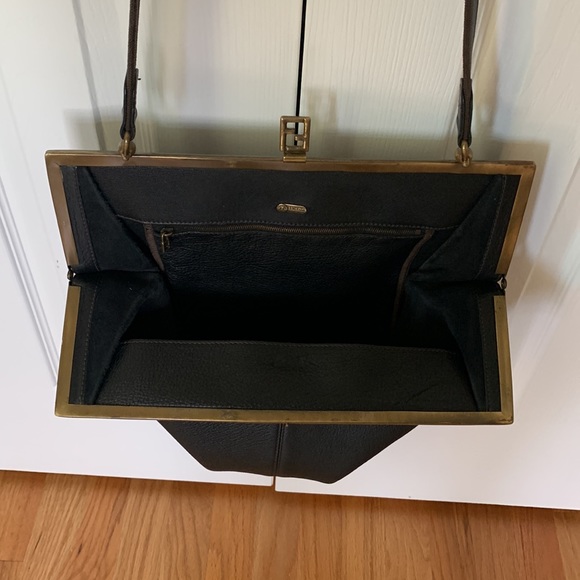 Classic Fendi shoulder bag in black - Picture 7 of 10